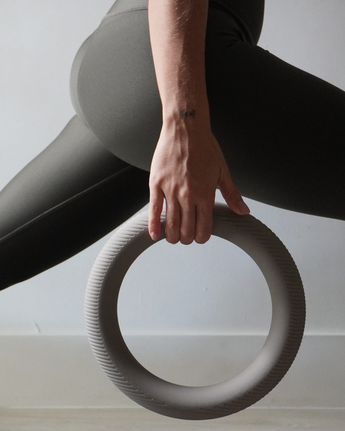 Dumbbell Ring