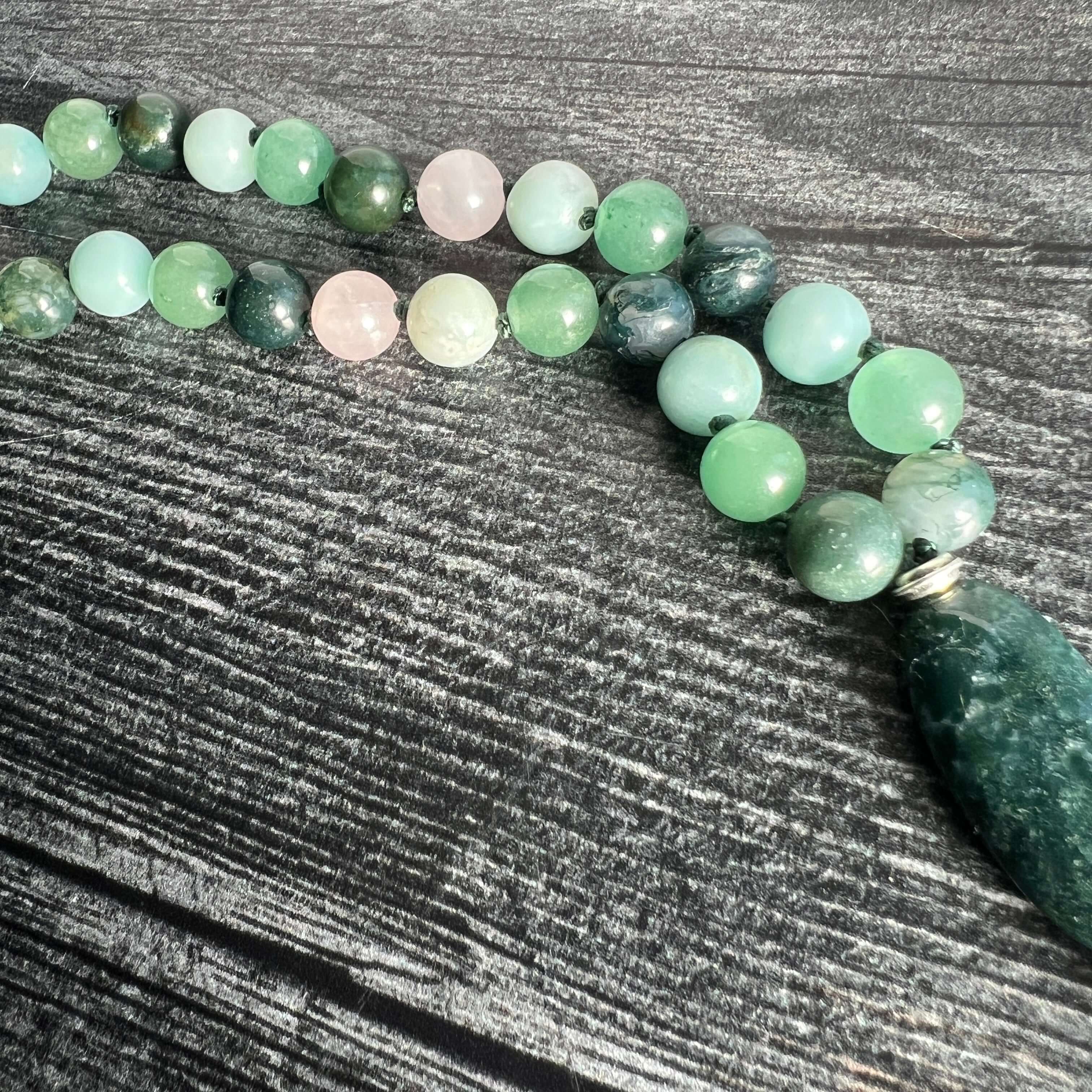 Heart Chakra Meditation Mala – 27 Beads of Rose Quartz & Moss Agate