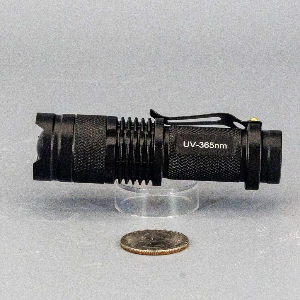 UV 365nm AA Battery Flashlight for Crystal Viewing